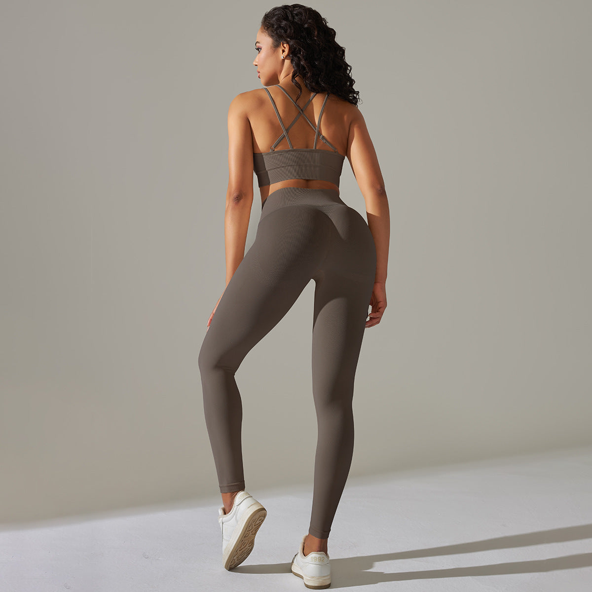 Everful Completo Yoga Senza Cuciture a Costine Donna Vita Alta Controllo Pancia Reggiseno Sportivo Leggings Pantaloncini